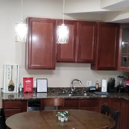 Beautiful 3Br 3Ba Condo With Free Parking Near Downtown Washington Dc